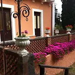 Daire Bonaccorso - Antica E Maestosa Con Piscina Ai Piedi Dell'etna