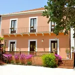 Daire Bonaccorso - Antica E Maestosa Con Piscina Ai Piedi Dell'etna Viagrande